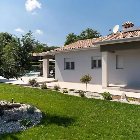 Holiday home Nia